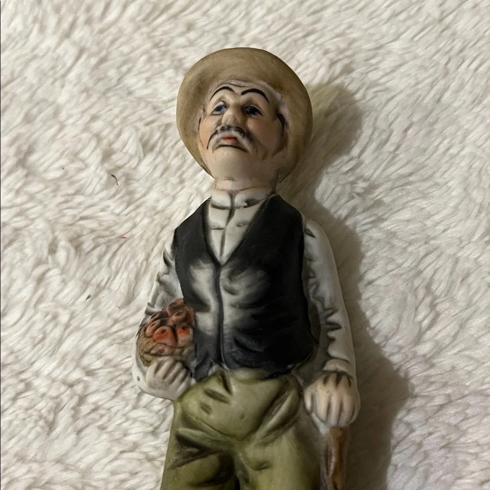 2 Vintage Homco porcelain Old Man Farmer Figurine’s